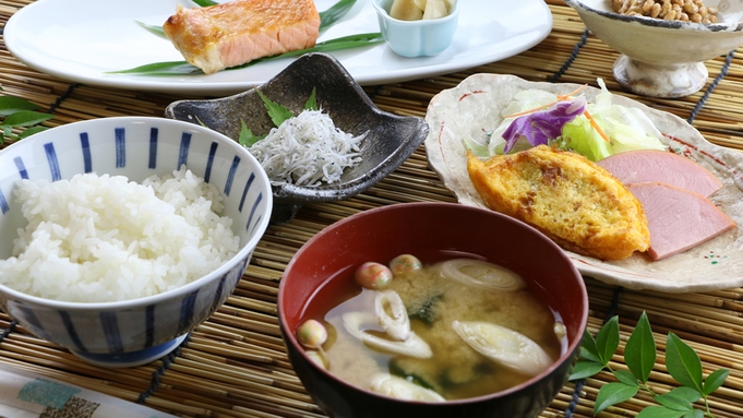 ■【朝食付】一日の始まりは和食で朝ごはん！早めの朝食OKでビジネス利用にも最適最終IN22時までOK